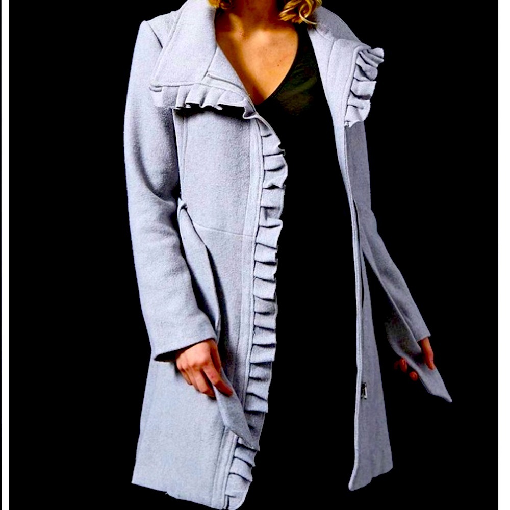 Steve Madden Light Gray Ruffle Trench Coat! Size 1X! NWT!